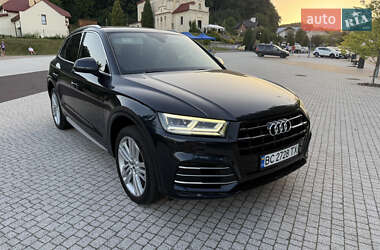 Внедорожник / Кроссовер Audi Q5 2020 в 