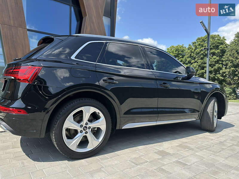 Внедорожник / Кроссовер Audi Q5 2021 в Луцке