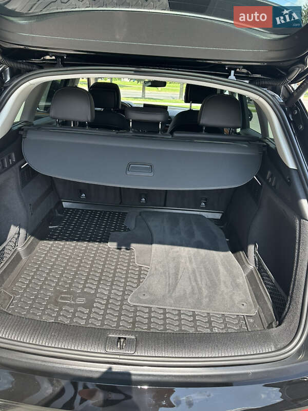 Внедорожник / Кроссовер Audi Q5 2021 в Луцке