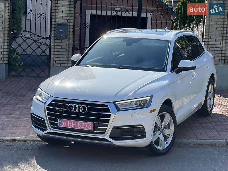 Внедорожник / Кроссовер Audi Q5 2018 в Ровно