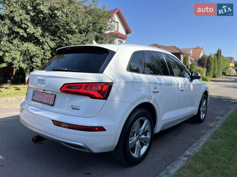Внедорожник / Кроссовер Audi Q5 2018 в Ровно