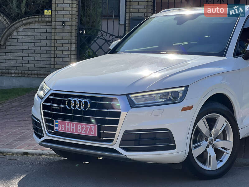 Внедорожник / Кроссовер Audi Q5 2018 в Ровно