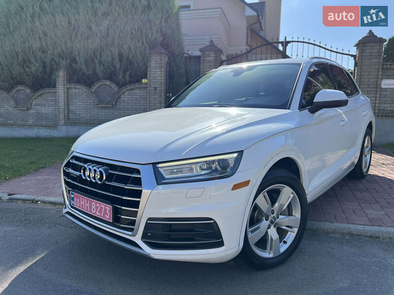 Внедорожник / Кроссовер Audi Q5 2018 в Ровно