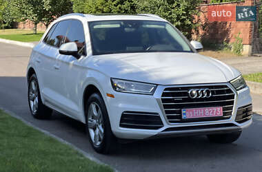 Внедорожник / Кроссовер Audi Q5 2018 в 
