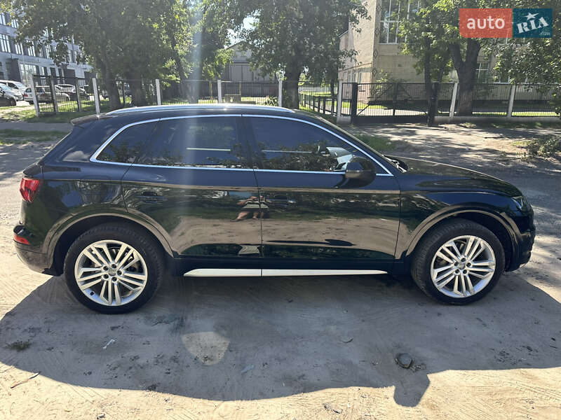 Внедорожник / Кроссовер Audi Q5 2018 в Киеве