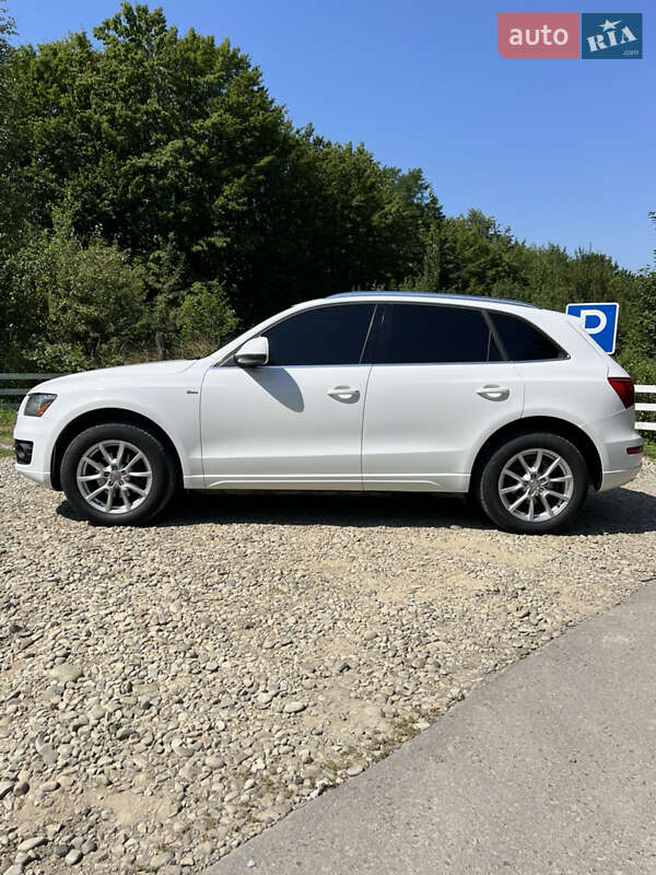Внедорожник / Кроссовер Audi Q5 2011 в Ивано-Франковске