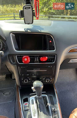 Внедорожник / Кроссовер Audi Q5 2011 в 