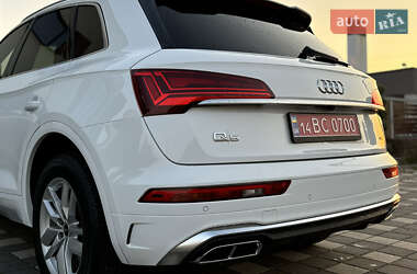 Внедорожник / Кроссовер Audi Q5 2022 в 