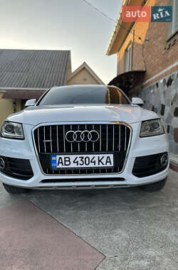 Внедорожник / Кроссовер Audi Q5 2016 в 