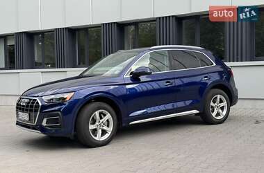 Внедорожник / Кроссовер Audi Q5 2021 в 
