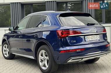 Внедорожник / Кроссовер Audi Q5 2021 в 