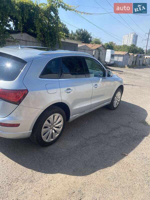 Внедорожник / Кроссовер Audi Q5 2012 в Одессе