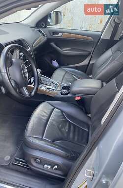 Внедорожник / Кроссовер Audi Q5 2012 в 