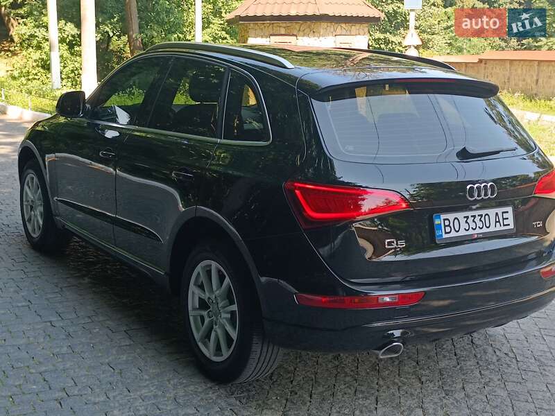 Внедорожник / Кроссовер Audi Q5 2013 в Черновцах