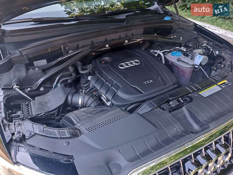 Внедорожник / Кроссовер Audi Q5 2013 в Черновцах