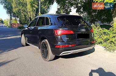 Внедорожник / Кроссовер Audi Q5 2018 в 