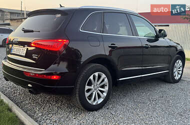 Внедорожник / Кроссовер Audi Q5 2015 в 