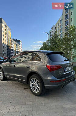 Внедорожник / Кроссовер Audi Q5 2012 в 