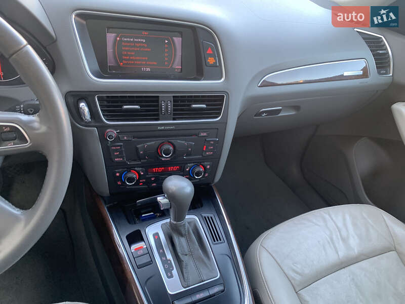Внедорожник / Кроссовер Audi Q5 2011 в Киеве