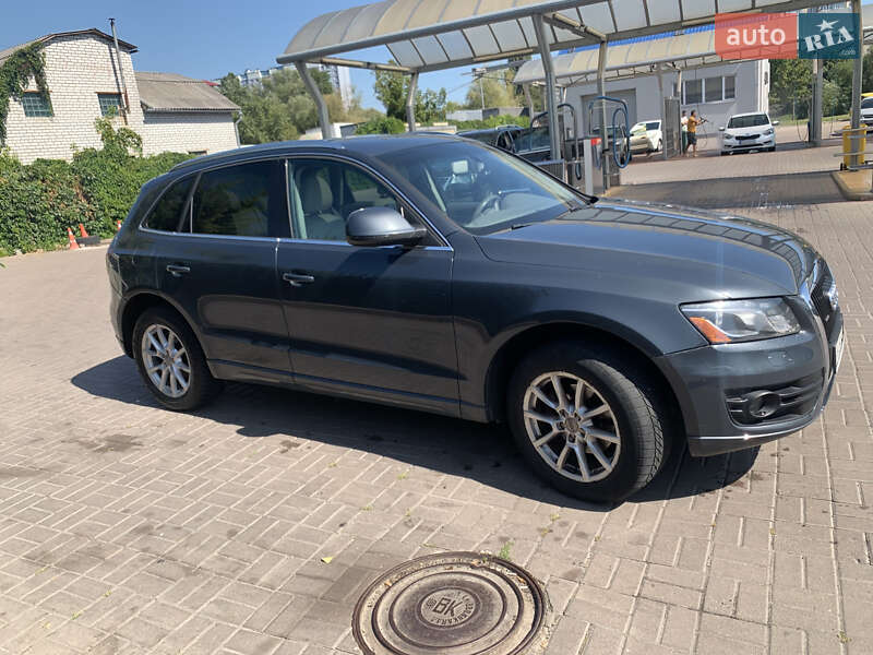 Внедорожник / Кроссовер Audi Q5 2011 в Киеве