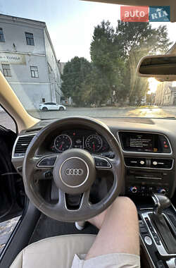 Позашляховик / Кросовер Audi Q5 2016 в 