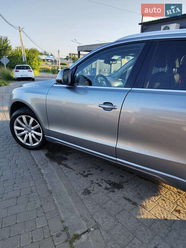 Внедорожник / Кроссовер Audi Q5 2010 в Львове