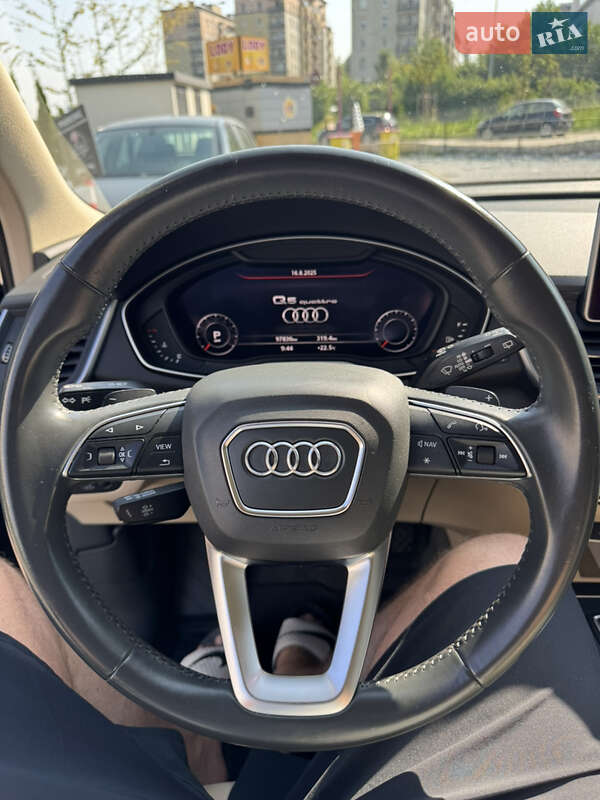 Внедорожник / Кроссовер Audi Q5 2018 в Ужгороде