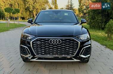 Внедорожник / Кроссовер Audi Q5 2022 в 