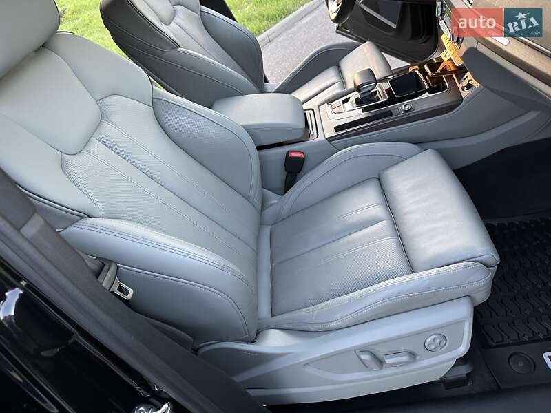 Внедорожник / Кроссовер Audi Q5 2022 в Киеве