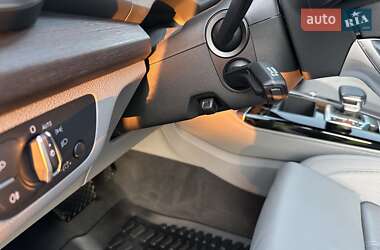 Внедорожник / Кроссовер Audi Q5 2022 в 