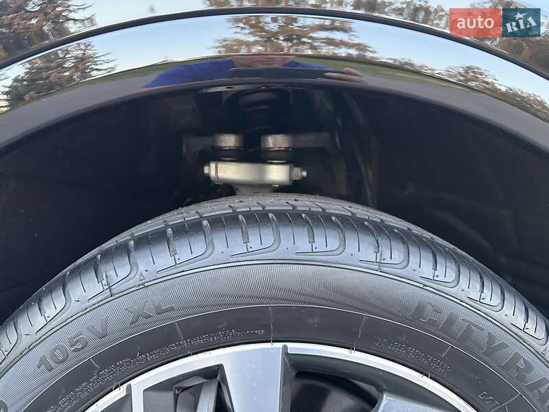 Внедорожник / Кроссовер Audi Q5 2022 в Киеве