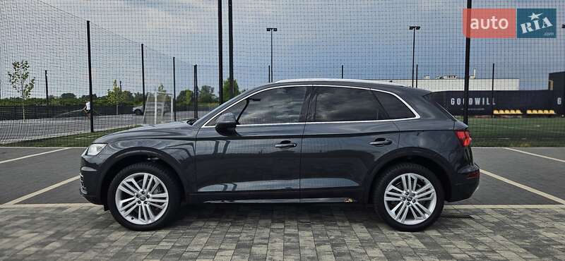 Внедорожник / Кроссовер Audi Q5 2018 в Мукачево