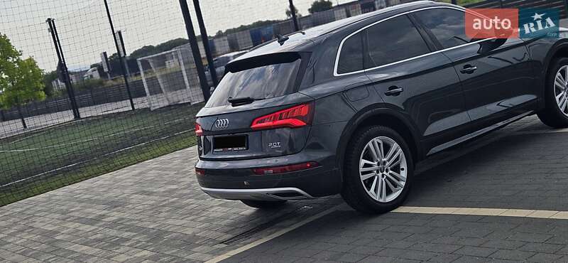 Внедорожник / Кроссовер Audi Q5 2018 в Мукачево