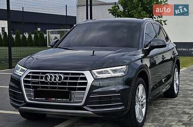 Внедорожник / Кроссовер Audi Q5 2018 в 