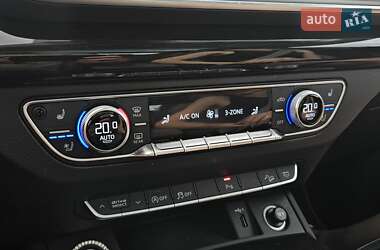 Внедорожник / Кроссовер Audi Q5 2018 в 