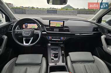 Внедорожник / Кроссовер Audi Q5 2018 в 