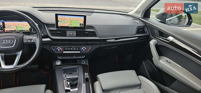 Внедорожник / Кроссовер Audi Q5 2018 в Мукачево