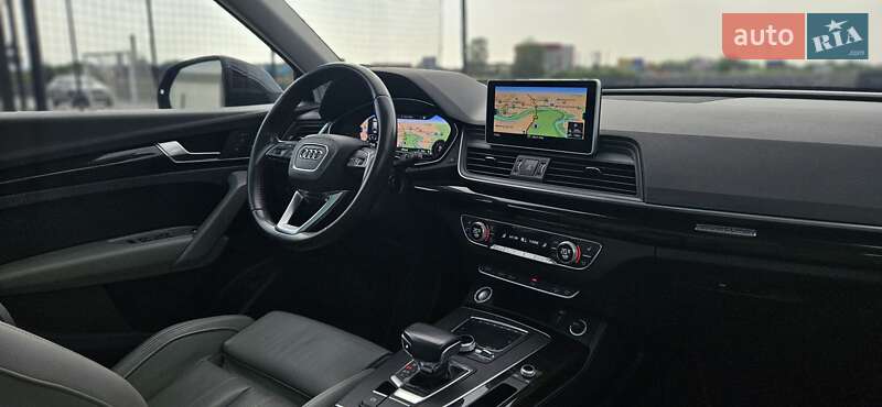 Внедорожник / Кроссовер Audi Q5 2018 в Мукачево