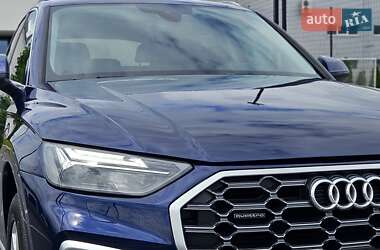 Внедорожник / Кроссовер Audi Q5 2022 в 