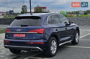 Внедорожник / Кроссовер Audi Q5 2022 в 