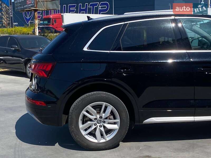 Внедорожник / Кроссовер Audi Q5 2019 в Львове