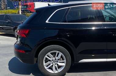 Внедорожник / Кроссовер Audi Q5 2019 в 