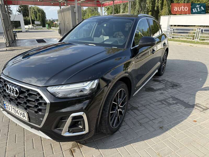 Внедорожник / Кроссовер Audi Q5 2020 в Тернополе