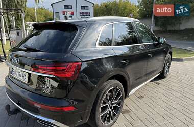 Позашляховик / Кросовер Audi Q5 2020 в 