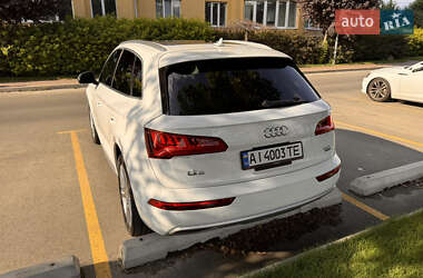 Внедорожник / Кроссовер Audi Q5 2017 в 