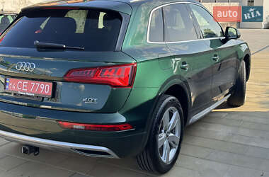 Внедорожник / Кроссовер Audi Q5 2017 в 