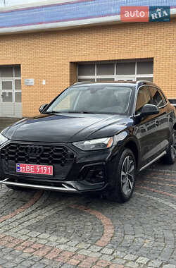 Внедорожник / Кроссовер Audi Q5 2021 в Луцке