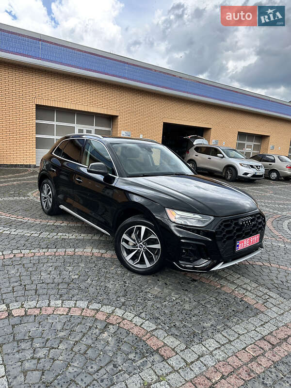 Внедорожник / Кроссовер Audi Q5 2021 в Луцке