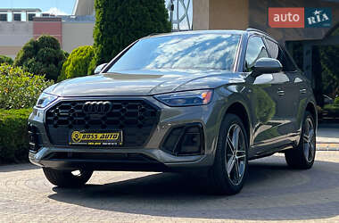 Внедорожник / Кроссовер Audi Q5 2022 в 