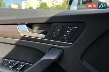 Внедорожник / Кроссовер Audi Q5 2022 в 